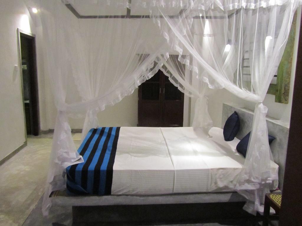 Hotel Silva Rest à Unawatuna Extérieur photo