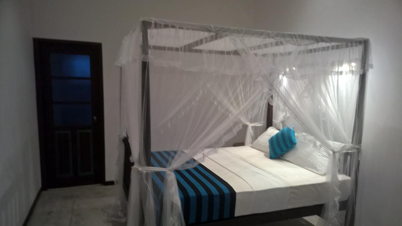 Hotel Silva Rest à Unawatuna Extérieur photo